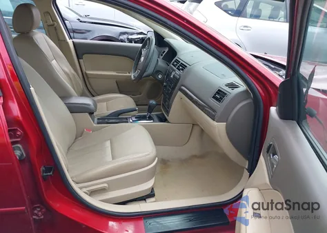 2007 Mercury Milan V6 Premier z USA, uszkodzony, nr VIN 3MEHM08177R648819